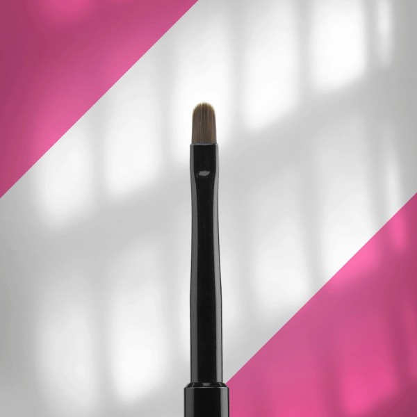 Staleks pędzelek do żelu szerokość 4mm/długość 7mm NBE-04